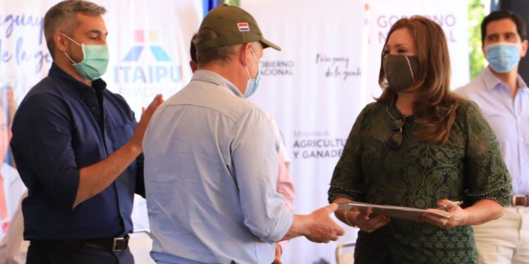 El Ministerio de Agricultura cede propiedad al Indert en favor del asentamiento Primavera