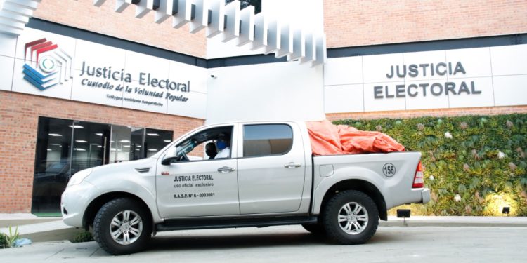 Inició distribución de máquinas de votación para capacitar a la ciudadanía