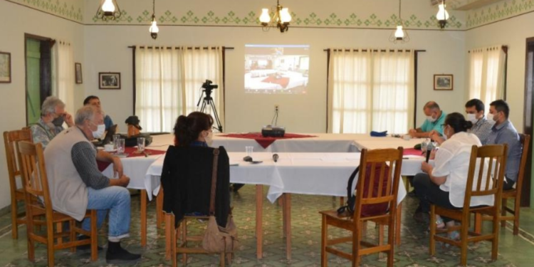 En mesa interinstitucional debaten sobre mejoramiento del sector agua y saneamiento En mesa interinstitucional debaten sobre mejoramiento del sector agua y saneamiento
