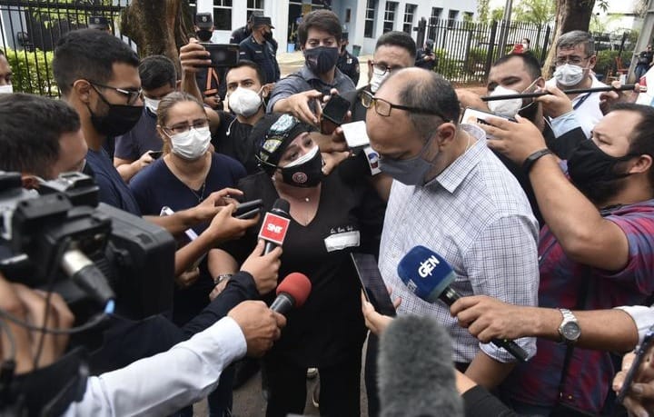 En visita al Ineram, viceministro de Salud aseguró que se adquirirán medicamentos faltantes