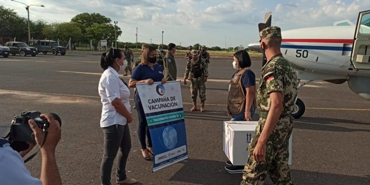 Llegaron las primeras vacunas contra el COVID-19 para el Chaco