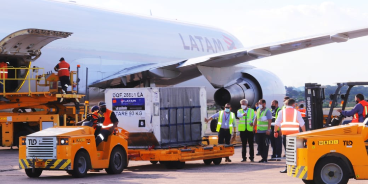 Arribaron las primeras dosis de vacunas contra el covid-19 vía Mecanismo Covax Arribaron las primeras dosis de vacunas contra el covid-19 vía Mecanismo Covax