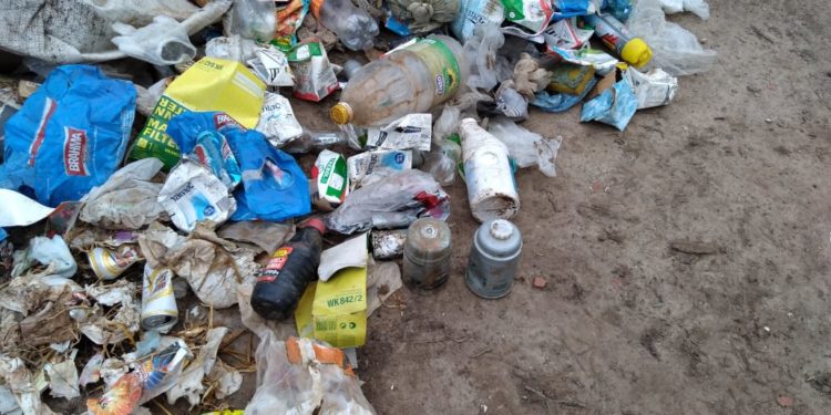 Municipalidad de Filadelfia aplicó multa ejemplar por tirar basura en la calle Municipalidad de Filadelfia aplicó multa ejemplar por tirar basura en la calle