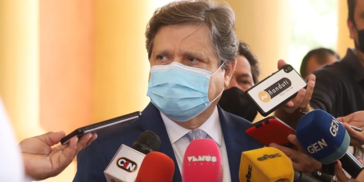 Canciller estima unas 800.000 dosis de vacunas a llegar durante el mes de mayo