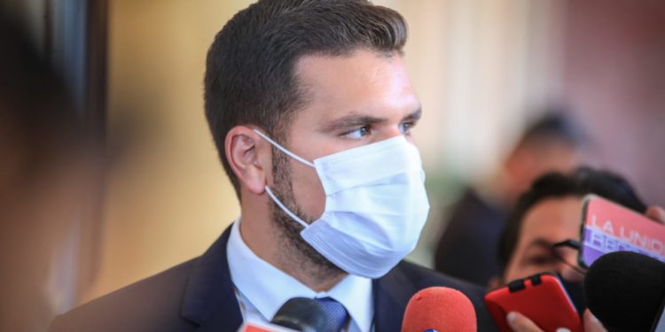 Confirman designación de Manuel María Cáceres como nuevo director interino de Itaipu