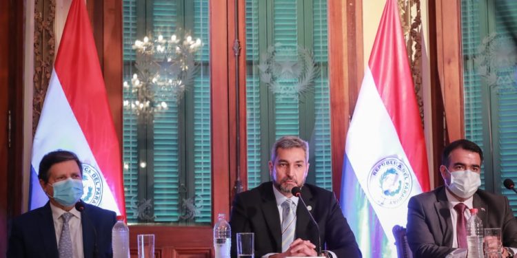 Abdo Benítez pidió posición firme para la obtención de más vacunas para la región Abdo Benítez pidió posición firme para la obtención de más vacunas para la región