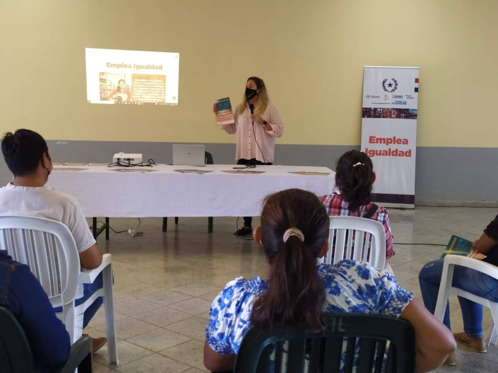 Mtess capacitó sobre derechos laborales a pueblos indígenas del Chaco Mtess capacitó sobre derechos laborales a pueblos indígenas del Chaco