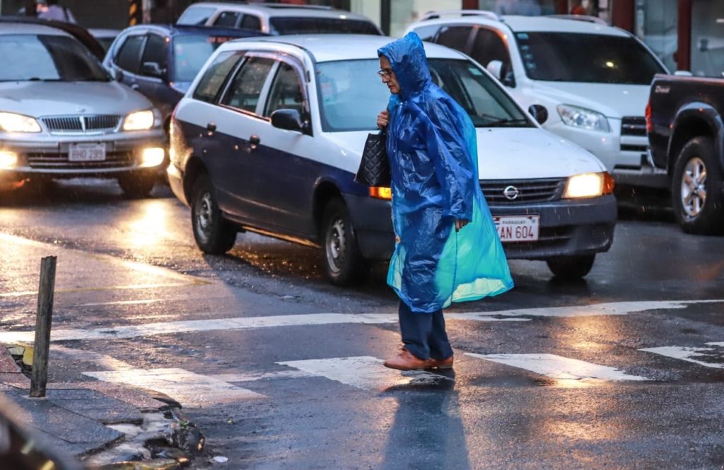 Meteorología anuncia un ambiente caluroso e inestable para hoy