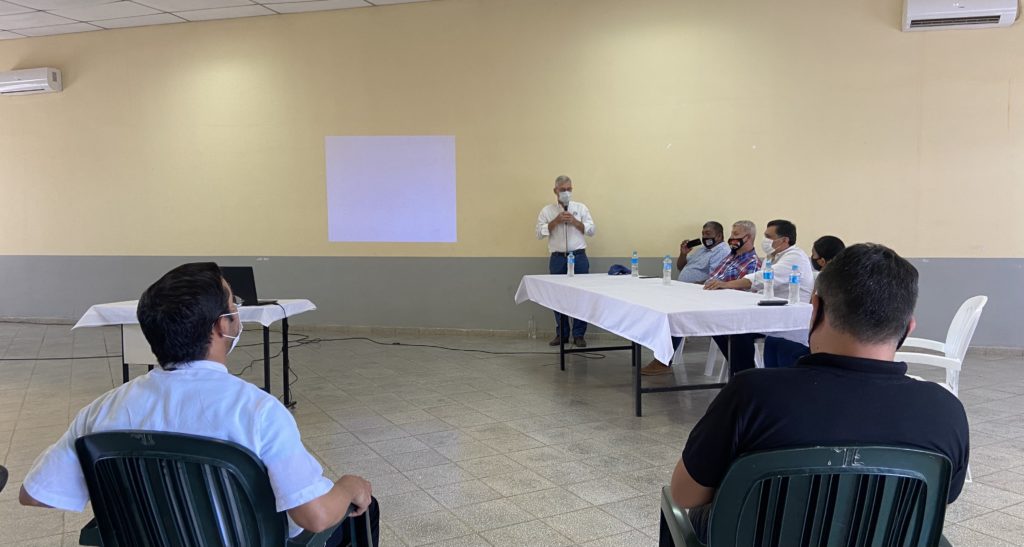 INDI acompañará desafectación de tierras para dos comunidades indígenas de Mariscal Estigarribia INDI acompañará desafectación de tierras para dos comunidades indígenas de Mariscal Estigarribia