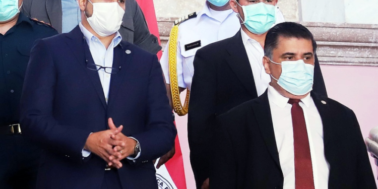 Presidente promulga ley que crea fondo para cubrir gastos de pacientes con covid-19