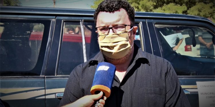 Intendente sugirió a la Gobernación adquirir ambulancias para Consejos de Salud