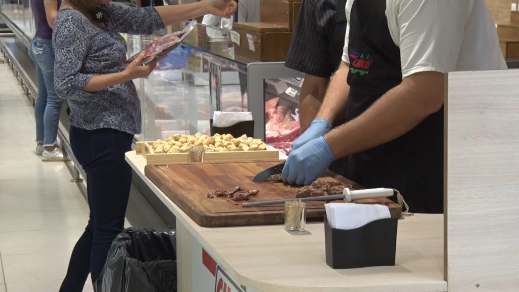 Realizaron degustación de carne de cordero en Fernheim Realizaron degustación de carne de cordero en Fernheim
