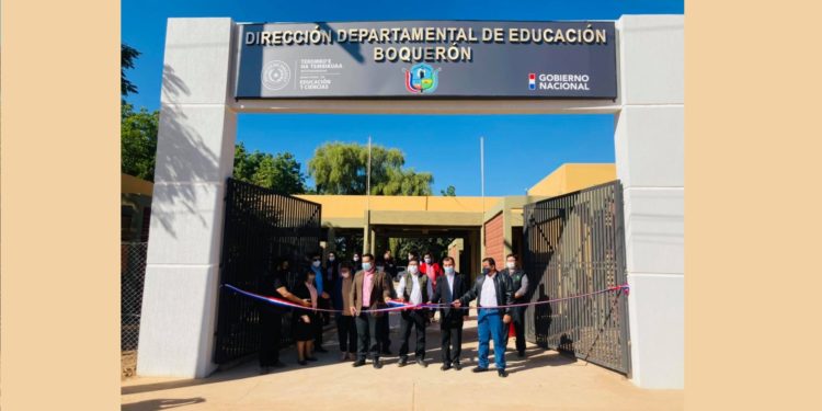Inauguraron obras de refacción en la Dirección Dptal. de Educación de Boquerón Inauguraron obras de refacción en la Dirección Dptal. de Educación de Boquerón