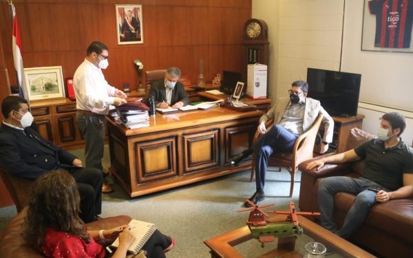 Acuerdan intensificar controles a fiestas clandestinas y locales informales Acuerdan intensificar controles a fiestas clandestinas y locales informales