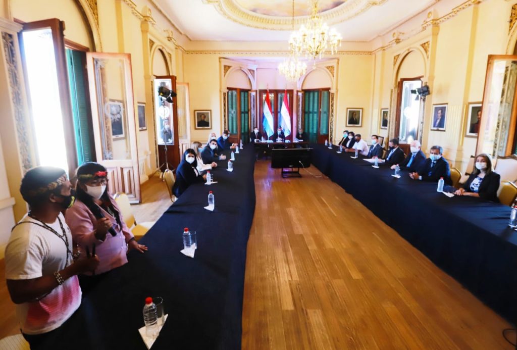 Ejecutivo recibe Plan Nacional de Pueblos Indígenas para su promulgación Ejecutivo recibe Plan Nacional de Pueblos Indígenas para su promulgación