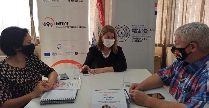 Intendente solicita cooperación para un mayor acceso a salud y agua en Mcal. Estigarribia Intendente solicita cooperación para un mayor acceso a salud y agua en Mcal. Estigarribia