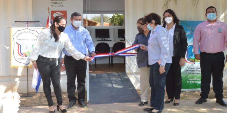 Habilitan nuevo telecentro en el Colegio Departamental Boquerón Habilitan nuevo telecentro en el Colegio Departamental Boquerón