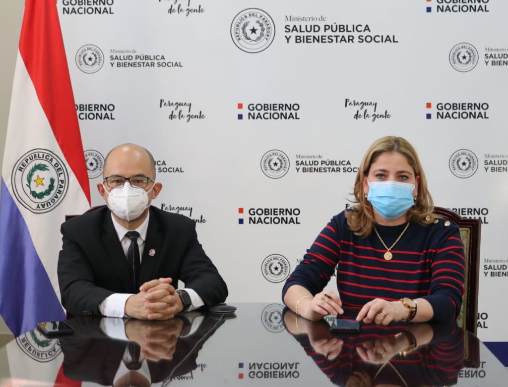 Instan a no relajar las medidas después de recibir la dosis de la vacuna contra el covid-19