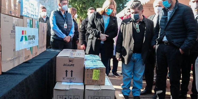 Equipos biomédicos y medicamentos fortalecen servicios hospitalarios