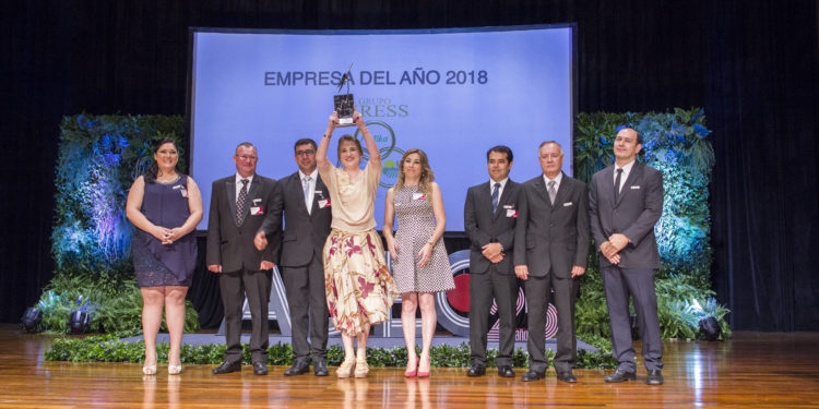 Invitan a empresas y jóvenes líderes a postularse a los Premios ADEC Invitan a empresas y jóvenes líderes a postularse a los Premios ADEC