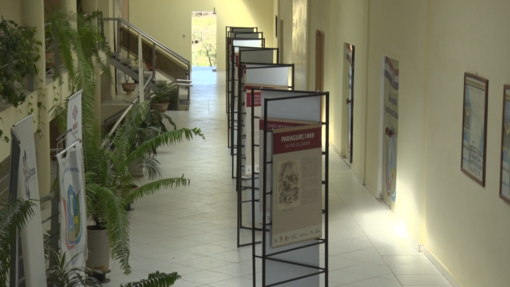 Realizan muestra itinerante sobre Guerra de la Triple Alianza en la Gobernación de Boquerón