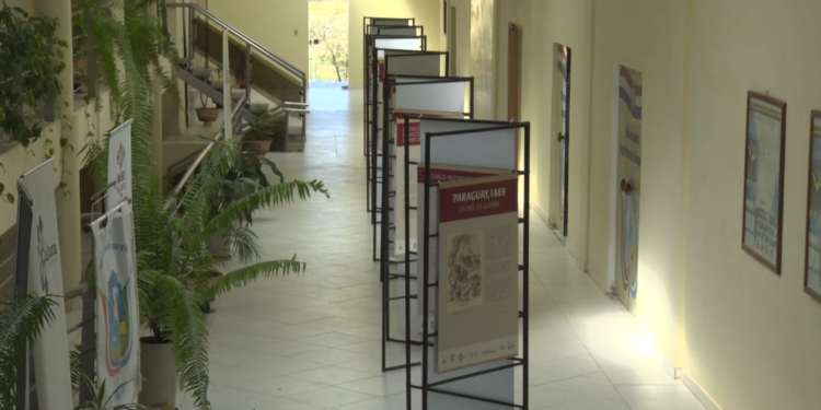 Realizan muestra itinerante sobre Guerra de la Triple Alianza en la Gobernación de Boquerón