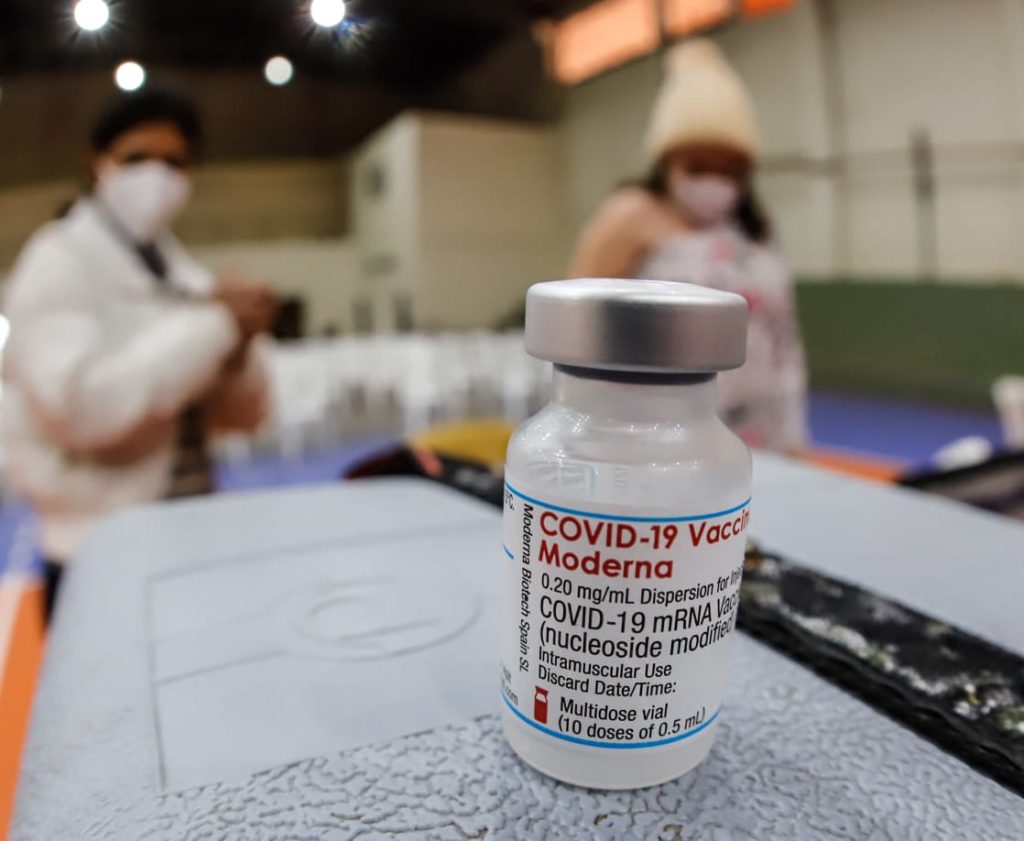 En julio arribarán al país más dosis de la vacuna Moderna