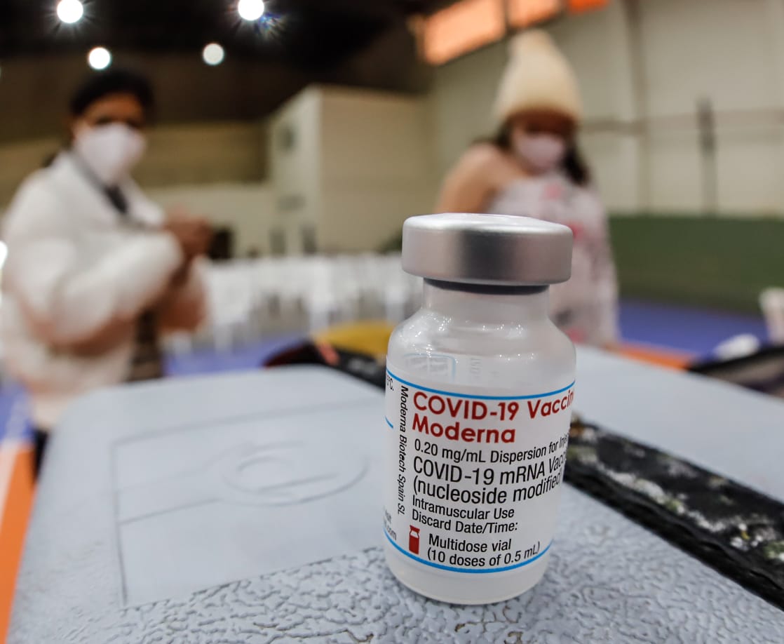 En julio arribarán al país más dosis de la vacuna Moderna