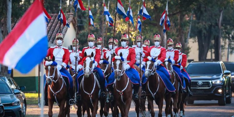 Mandatario encabezó festejos por el Día del Ejército Paraguayo
