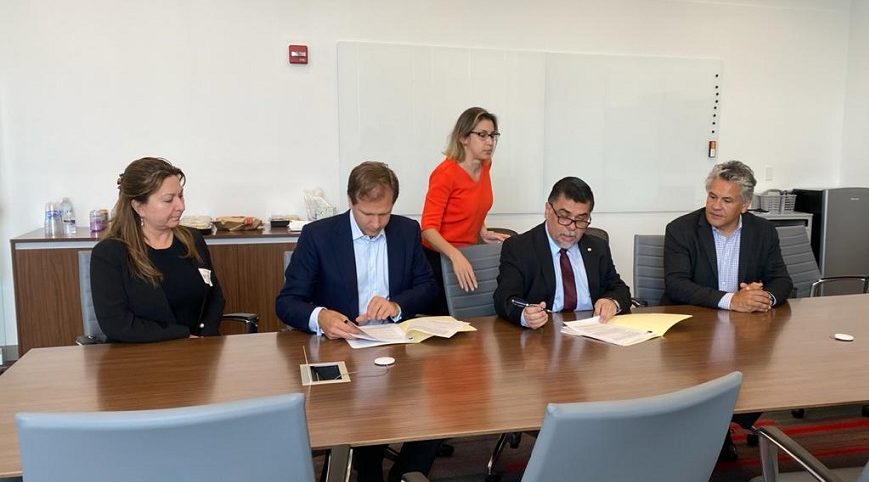 Paraguay concreta dos millones de vacunas Moderna para 2022