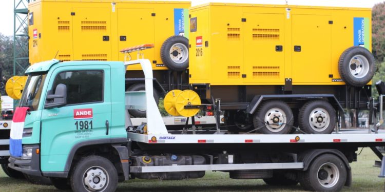 La ANDE adquiere generadores móviles y equipos utilitarios para mejorar el sistema eléctrico