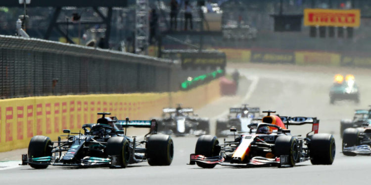 Red Bull solicitará revisión de la penalización a Hamilton Red Bull solicitará revisión de la penalización a Hamilton