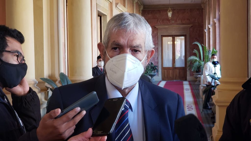 Plantean reflotar aerolínea estatal, planta de Acepar y el ferrocarril