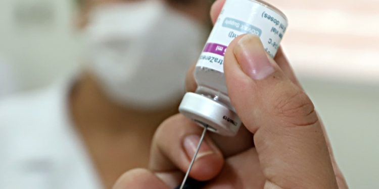 Respaldan declaración de feriado nacional para jornada de vacunación masiva Respaldan declaración de feriado nacional para jornada de vacunación masiva