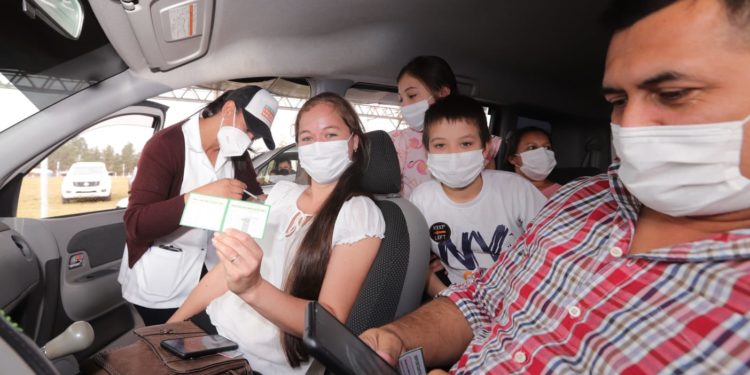 Abdo Benítez: “Vacuna que llega, vacuna que se aplica”