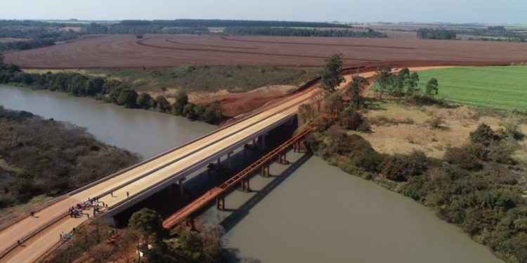Gobierno inauguró estratégico puente sobre el río Monday que beneficia a 100.000 habitantes