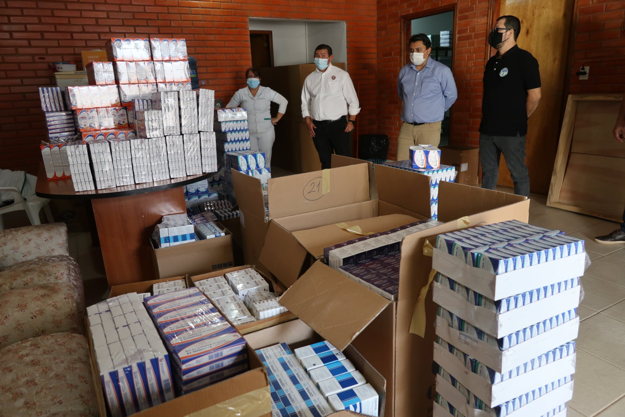 Gobernación entregó medicamentos al HMI de Villa Choferes del Chaco RCC