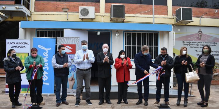 Mediante telecentro buscan reducir brecha digital en Loma Plata