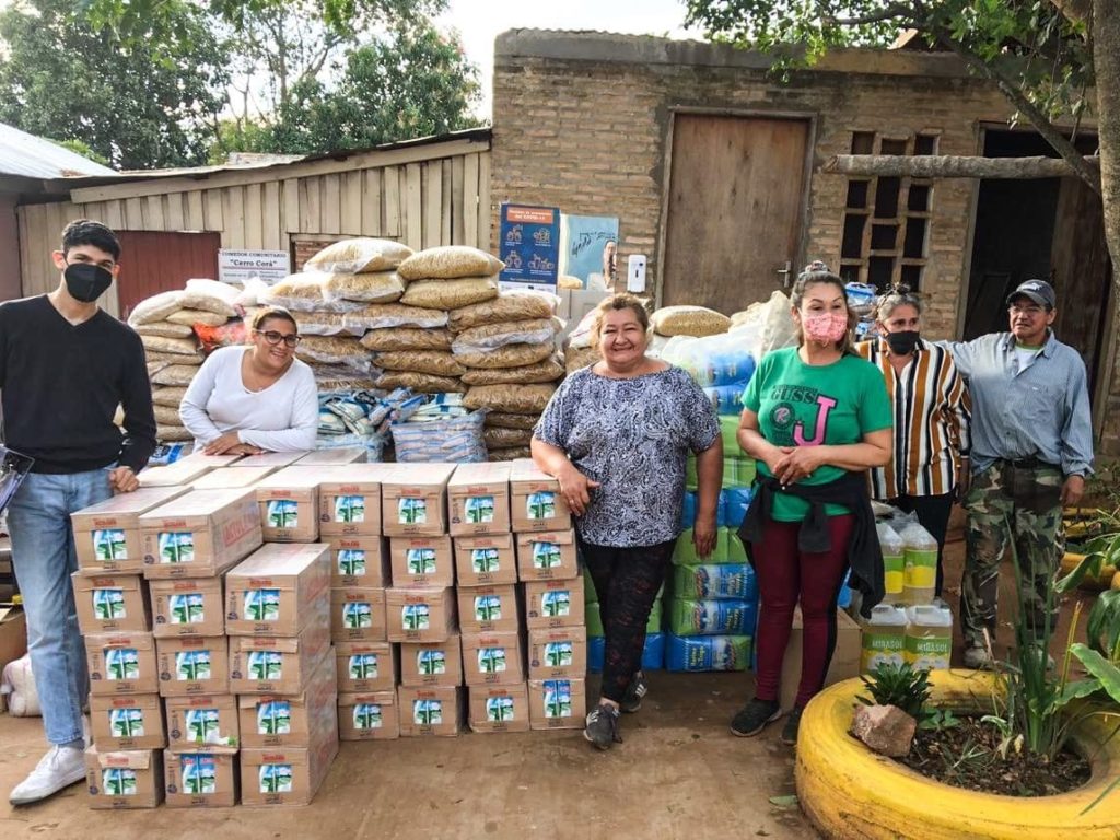 Distribuyen kits alimenticios a 44 ollas populares para alimentar a 6.700 personas en situación de pobreza Distribuyen kits alimenticios a 44 ollas populares para alimentar a 6.700 personas en situación de pobreza