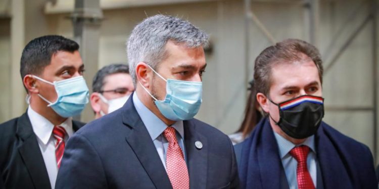 Gobierno apuesta al diálogo para levantar paro de camioneros y evitar impacto económico