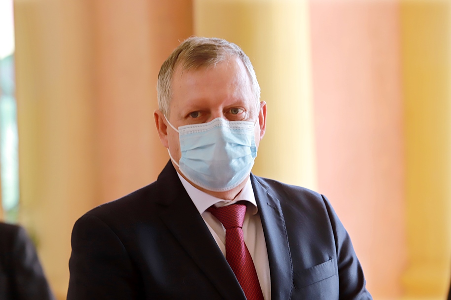 Ministro dice estar abierto a dialogar con campesinos