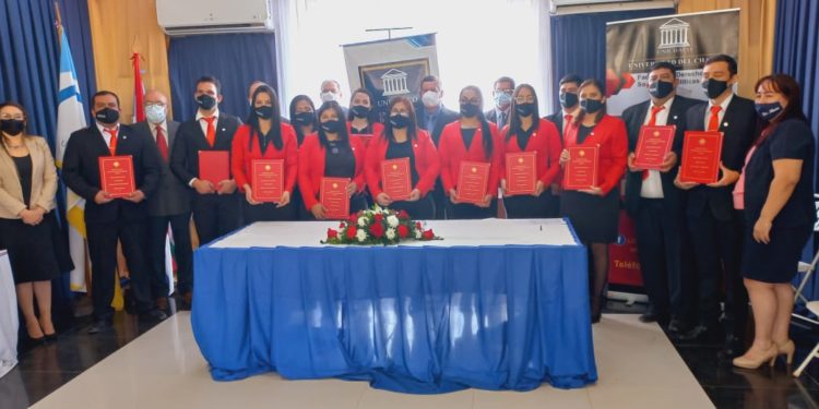 Estudiantes de Derecho realizaron simulacro de Juicio Oral en de Unichaco-Filadelfia