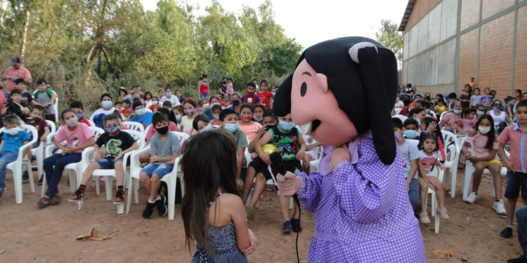 Yo amo a la Familia continúa impactando a cientos de familias cada semana