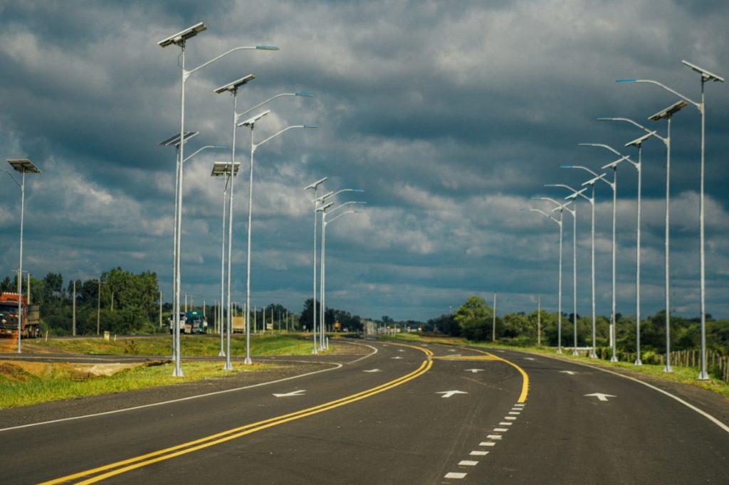 Ruta Transchaco prevé un sistema lumínico de energía limpia Ruta Transchaco prevé un sistema lumínico de energía limpia