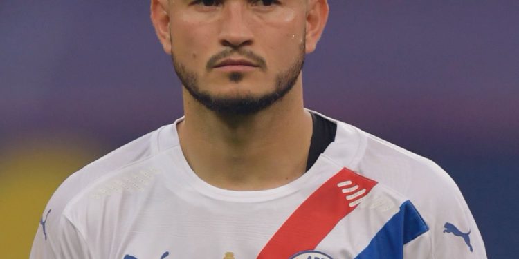 Carlos González es baja para la triple fecha y Ferreira será el reemplazante