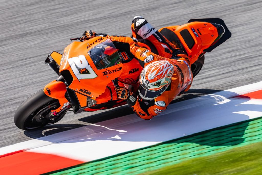 Zarco y Lecouna marcan presencia en las Libres del GP de Austria Zarco y Lecouna marcan presencia en las Libres del GP de Austria