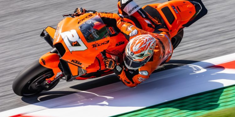 Zarco y Lecouna marcan presencia en las Libres del GP de Austria Zarco y Lecouna marcan presencia en las Libres del GP de Austria