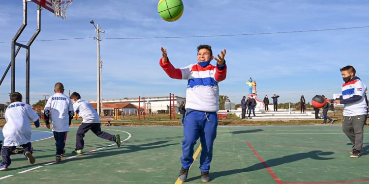 SND inaugura otra Plaza Deportiva en Pilar y amplía territorio saludable