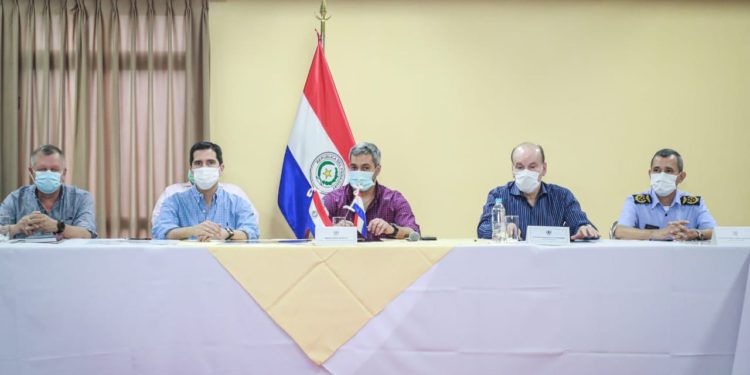 Presidente se reúne con ministros para tratar el tema de la sequía Presidente se reúne con ministros para tratar el tema de la sequía