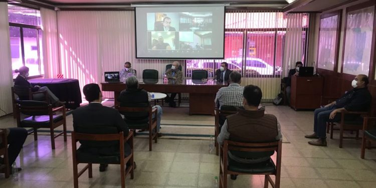 Buscan soluciones técnicas para dar salida a productores tras intervenciones de la Fiscalía del Medio Ambiente Buscan soluciones técnicas para dar salida a productores tras intervenciones de la Fiscalía del Medio Ambiente